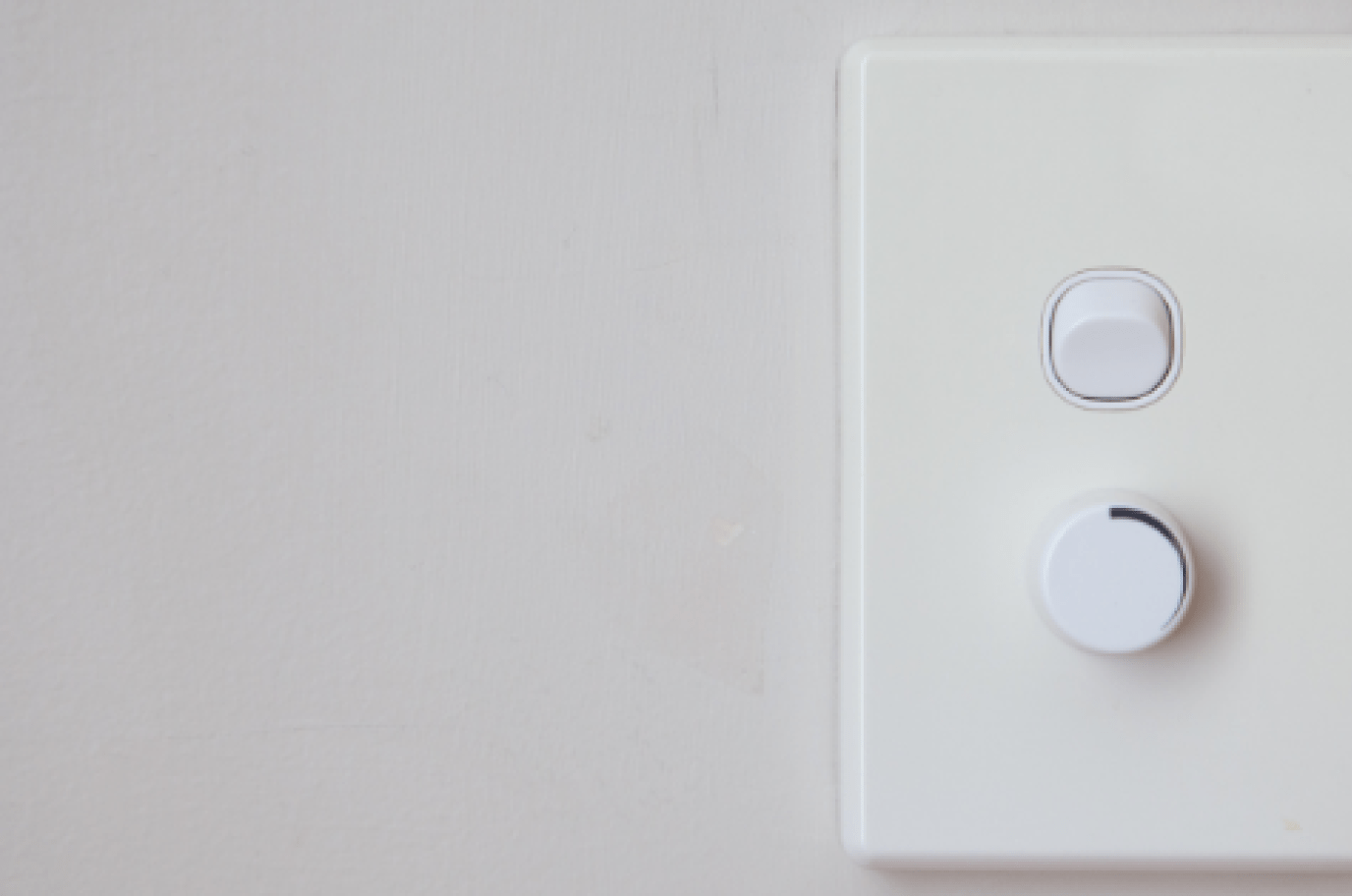 DIMMING LED LIGHTS FROM A WALL PLATE DIMMER